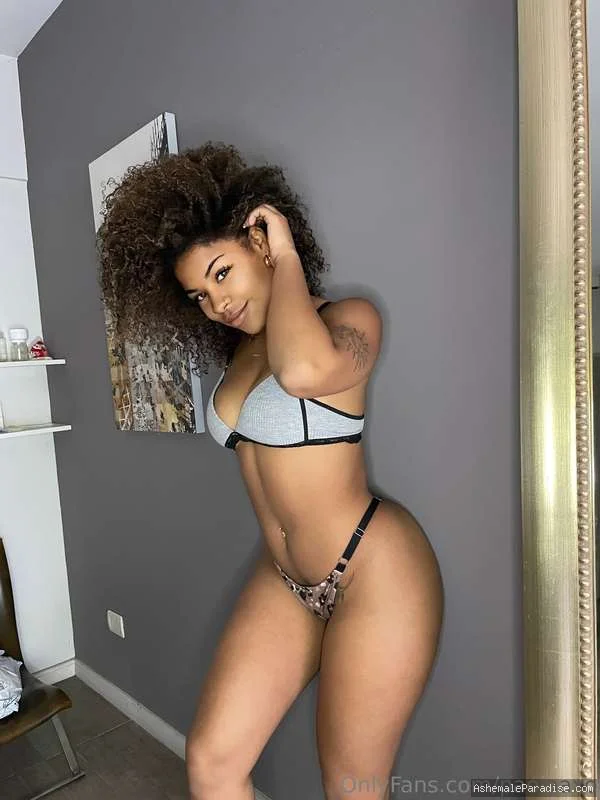 Paola A — Paola A — 15 fotos — OnlyFans Photos