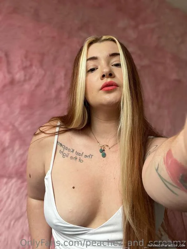 Peachez — Peachez — 33 fotos — OnlyFans Photos