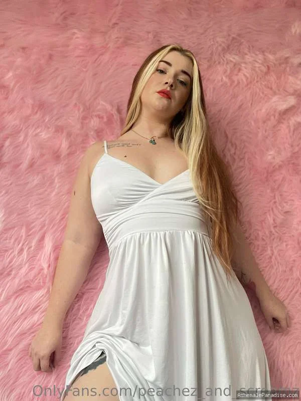 Peachez — Peachez — 33 fotos — OnlyFans Photos