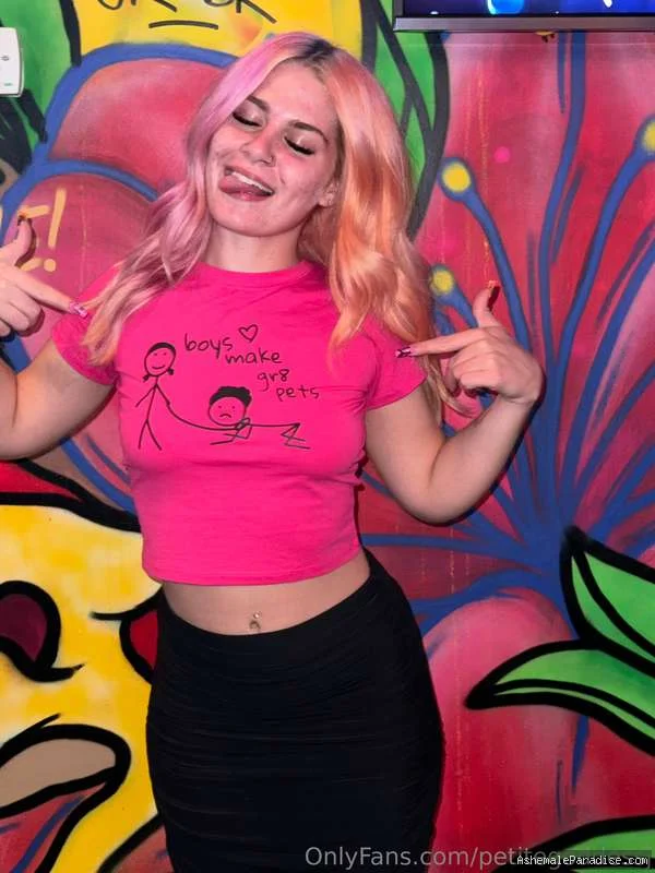 Petite Goddess — Petite Goddess — 31 fotos — OnlyFans Photos