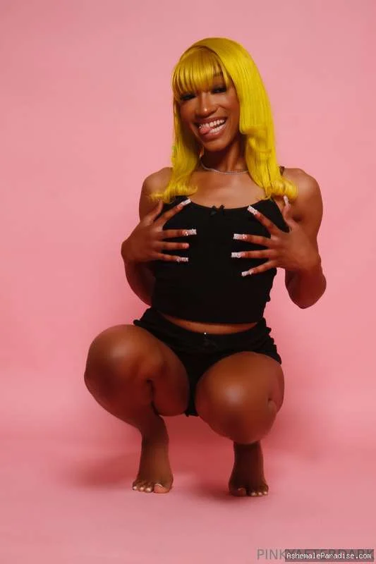 Pinky A — Pinky A — 34 fotos — OnlyFans Photos