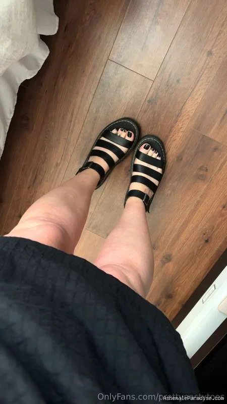 Pretty Nasty — Pretty Nasty — 33 fotos — OnlyFans Photos