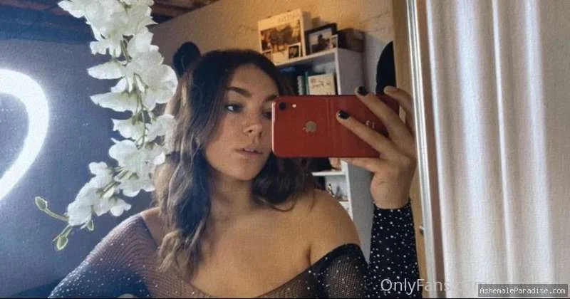 Princesa Mylka — Princesa Mylka — 32 fotos — OnlyFans Photos