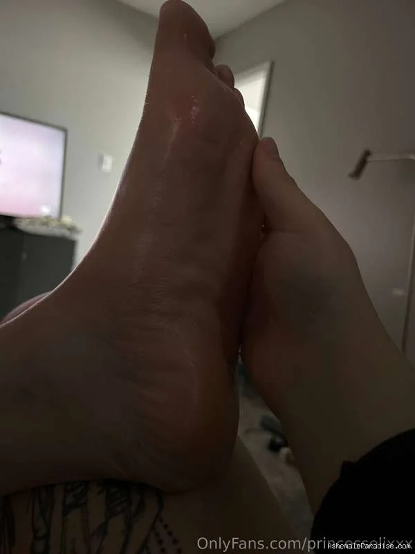Princess Eli — 22 fotos — OnlyFans Photos