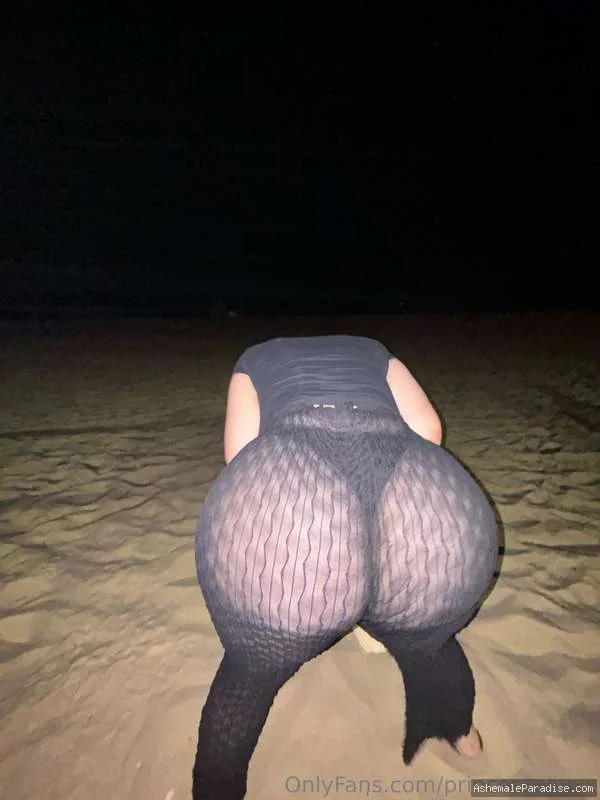 Princess Eli — 22 fotos — OnlyFans Photos