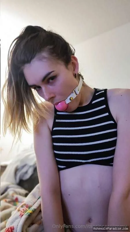 Princess Emmy — Princess Emmy — 34 fotos — OnlyFans Photos