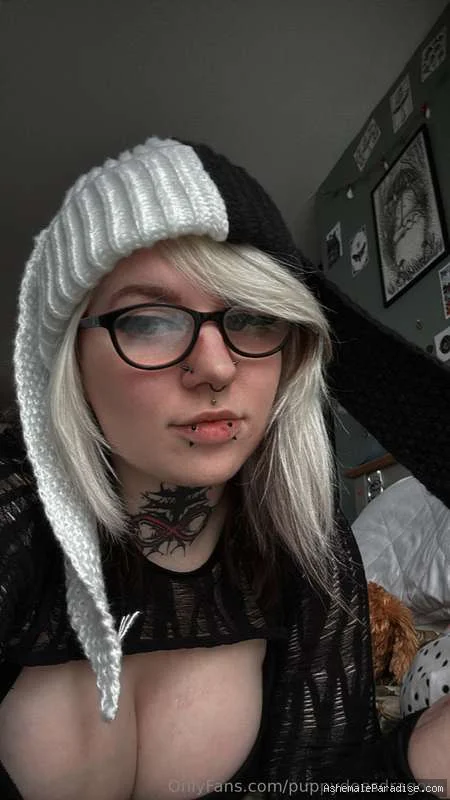 puppygirlXO — puppygirlXO — 27 fotos — OnlyFans Photos