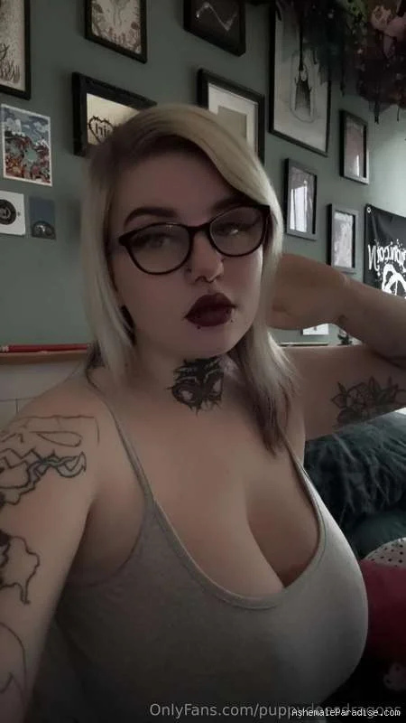 puppygirlXO — puppygirlXO — 27 fotos — OnlyFans Photos