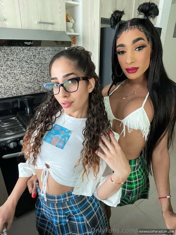 Queen Mvp — Queen Mvp — 19 fotos