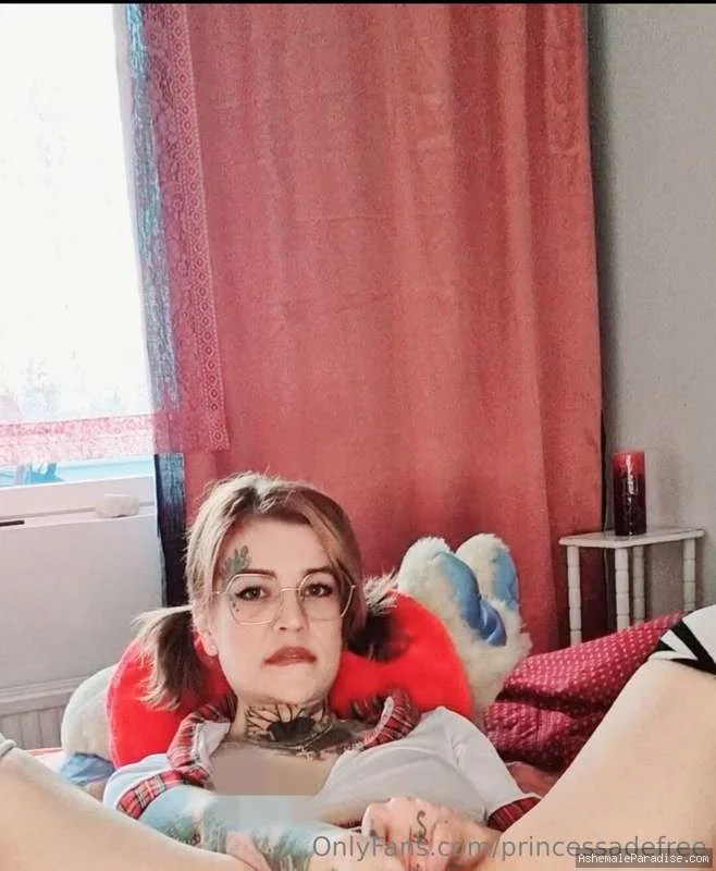 Queen Sade — Queen Sade — 27 fotos — OnlyFans Photos