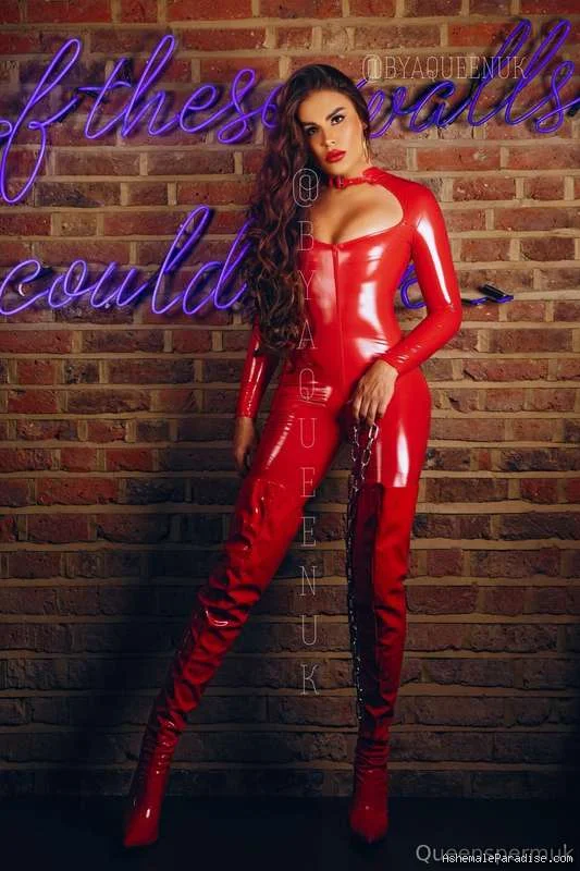 Queen Sperm Byanka — Queen Sperm Byanka — 33 fotos — OnlyFans Photos