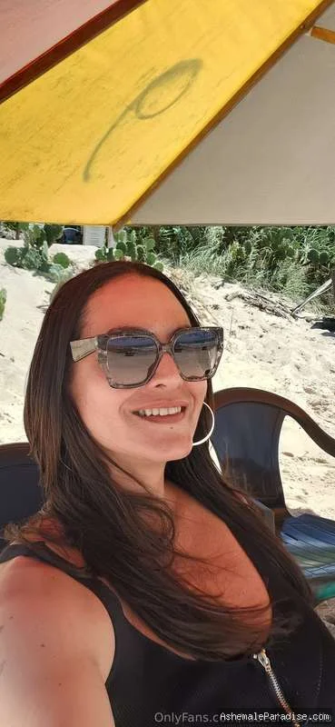 Rabeche Rayalla — Rabeche Rayalla — 35 fotos — OnlyFans Photos