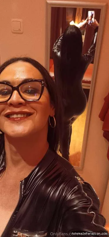 Rabeche Rayalla — Rabeche Rayalla — 35 fotos — OnlyFans Photos