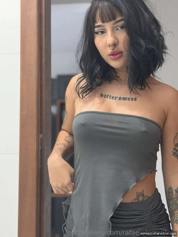 Rafaela Ferrari — Rafaela Ferrari — 34 fotos — OnlyFans Photos