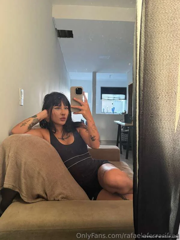 Rafaela Ferrari — Rafaela Ferrari — 34 fotos — OnlyFans Photos