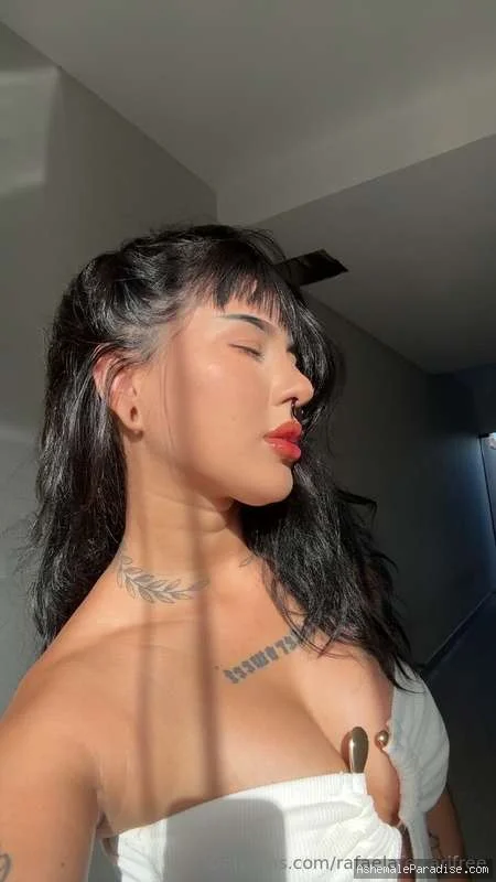 Rafaela Ferrari — Rafaela Ferrari — 34 fotos — OnlyFans Photos