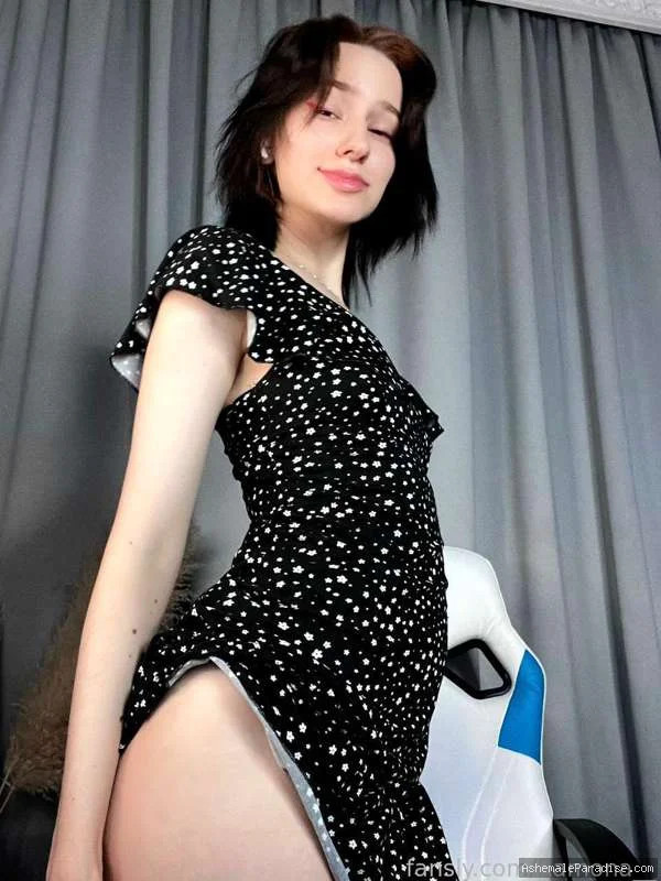 Ramona Swarovski — Ramona Swarovski — 25 fotos — OnlyFans Photos