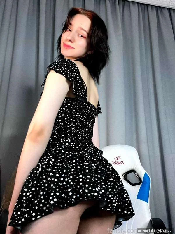 Ramona Swarovski — Ramona Swarovski — 25 fotos — OnlyFans Photos
