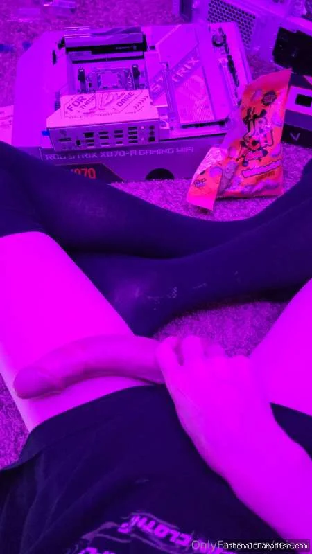 reiemi — reiemi — 20 fotos — OnlyFans Photos