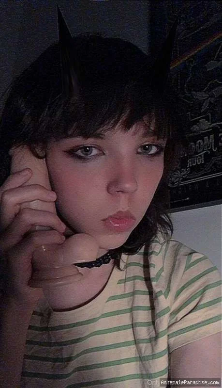 remiremyy — remiremyy — 15 fotos — OnlyFans Photos