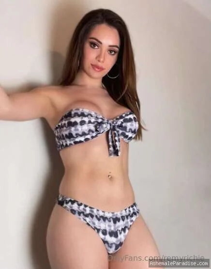 Remy Richie — Remy Richie — 34 fotos — OnlyFans Photos