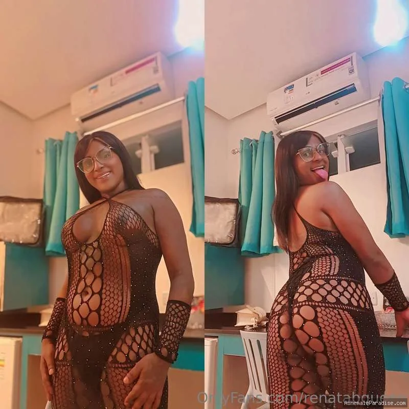 Renata B — Renata B — 19 fotos — OnlyFans Photos