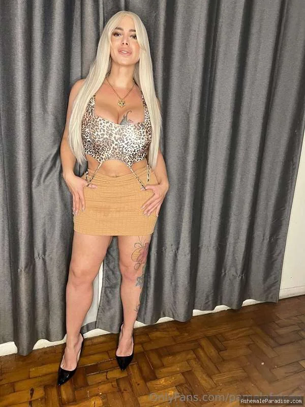 Renata Davila — Renata Davila — 50 fotos