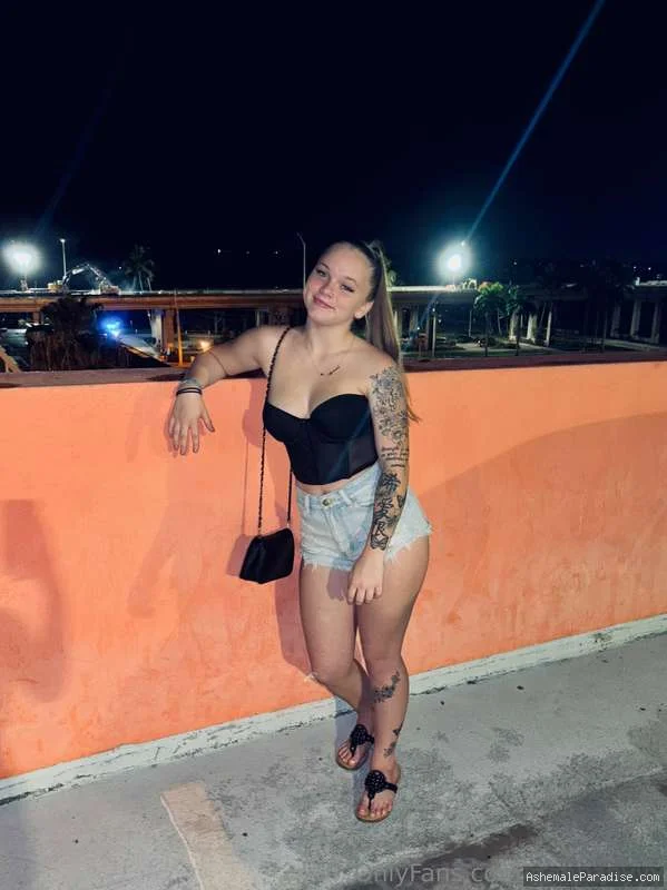 Riah Baby — Riah Baby — 6 fotos — OnlyFans Photos