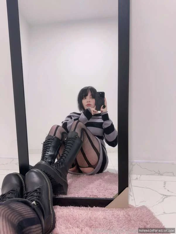 Rise Kaneshiro — Rise Kaneshiro — 35 fotos — OnlyFans Photos