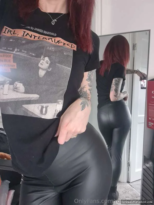 Rose Moon — Rose Moon — 34 fotos — OnlyFans Photos