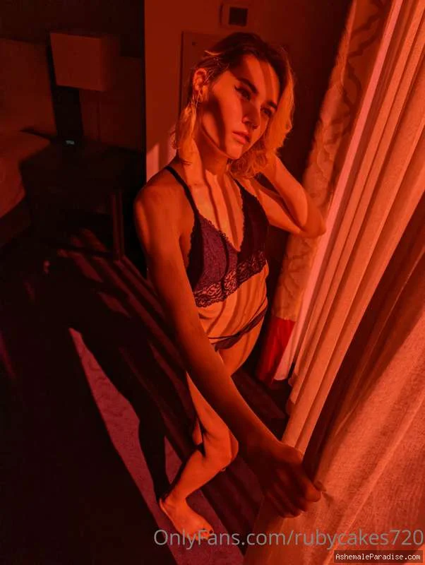 Ruby Lin — Ruby Lin — 10 fotos — OnlyFans Photos