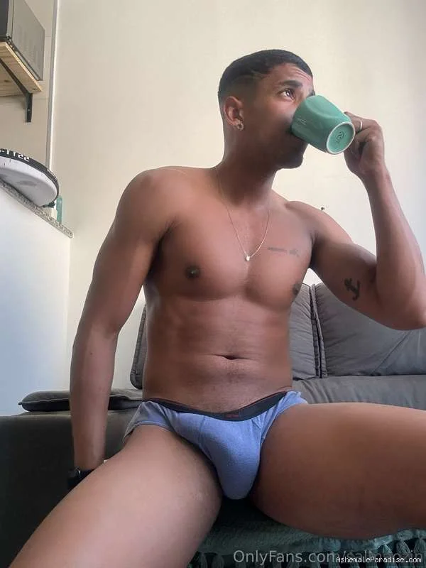 Salma — Salma — 34 fotos — OnlyFans Photos