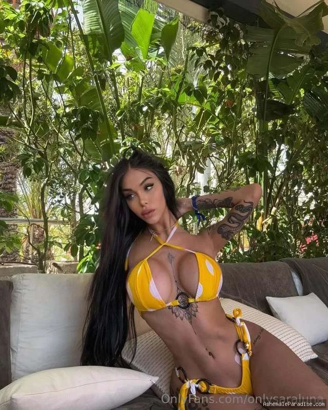Sara Luna — Sara Luna — 35 fotos — OnlyFans Photos