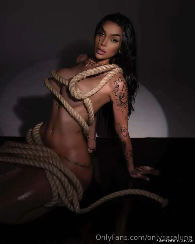 Sara Luna — Sara Luna — 35 fotos — OnlyFans Photos