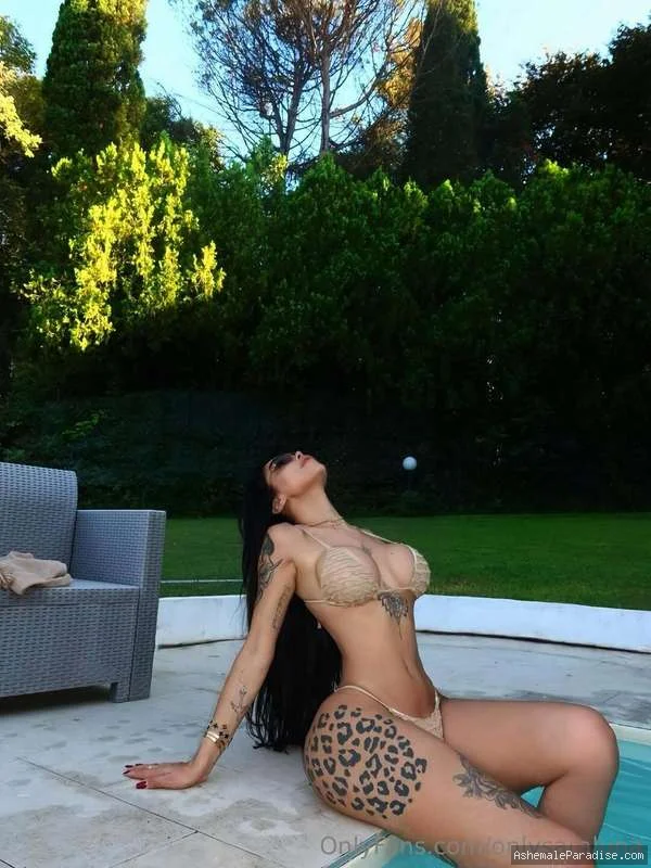 Sara Luna — Sara Luna — 35 fotos — OnlyFans Photos