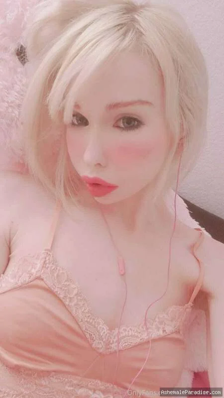 Sarina Valentina — Sarina Valentina — 56 fotos