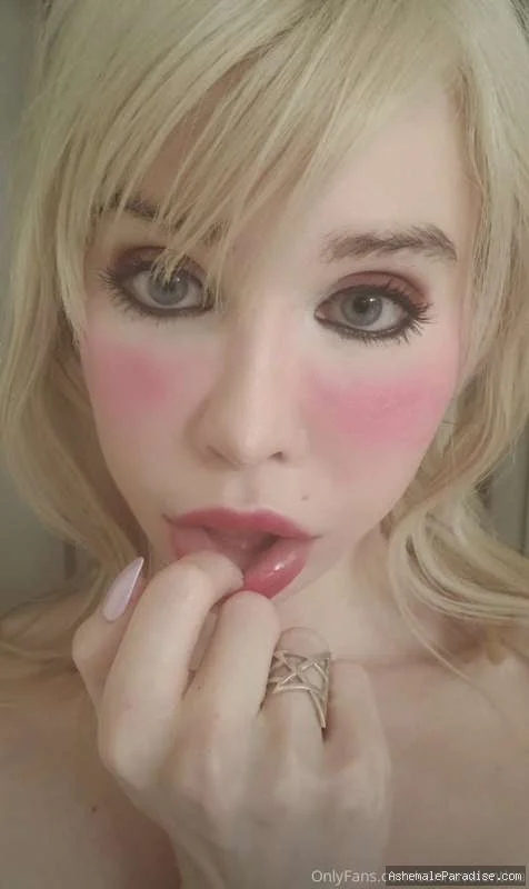 Sarina Valentina — Sarina Valentina — 56 fotos