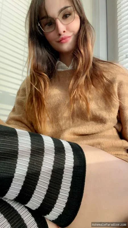 Saska Sage — Saska Sage — 33 fotos — OnlyFans Photos