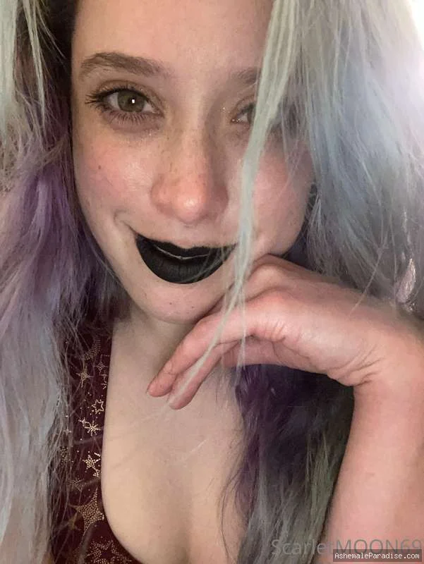 Scarlet Moon — Scarlet Moon — 21 fotos — OnlyFans Photos
