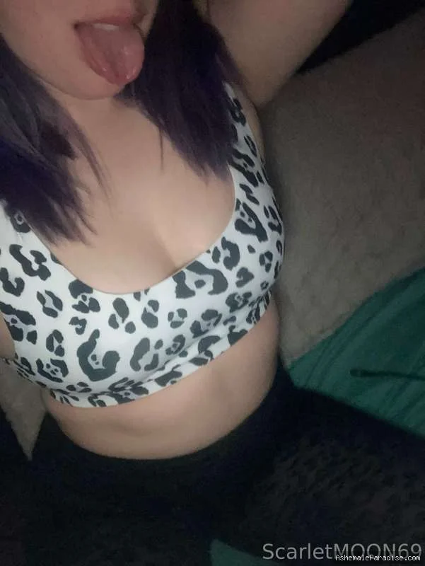 Scarlet Moon — Scarlet Moon — 21 fotos — OnlyFans Photos