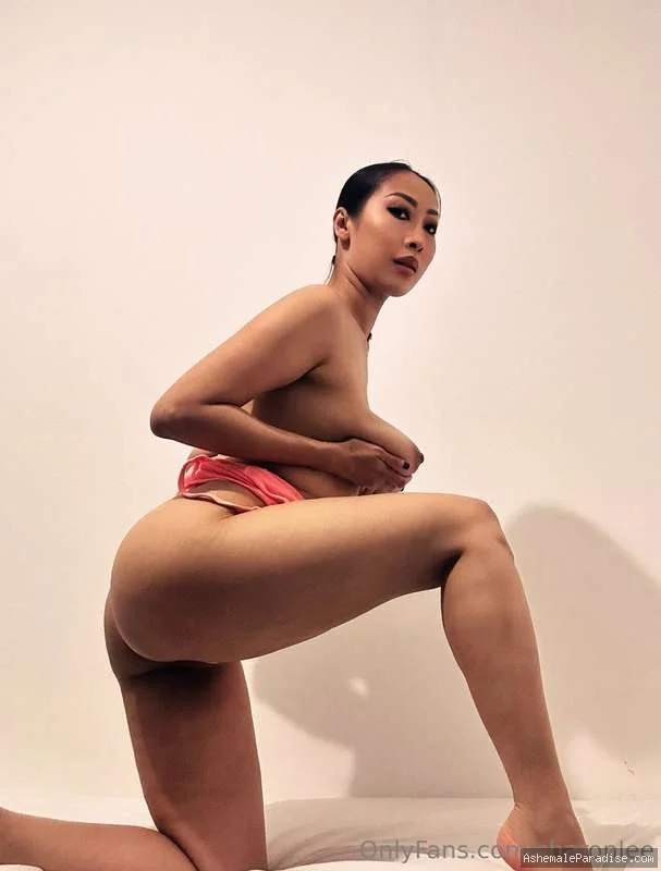 Sharon — Sharon — 32 fotos — OnlyFans Photos