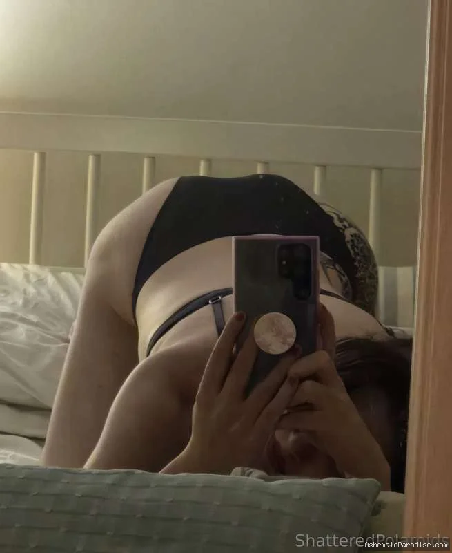 Shattered Polaroids — Shattered Polaroids — 21 fotos — OnlyFans Photos