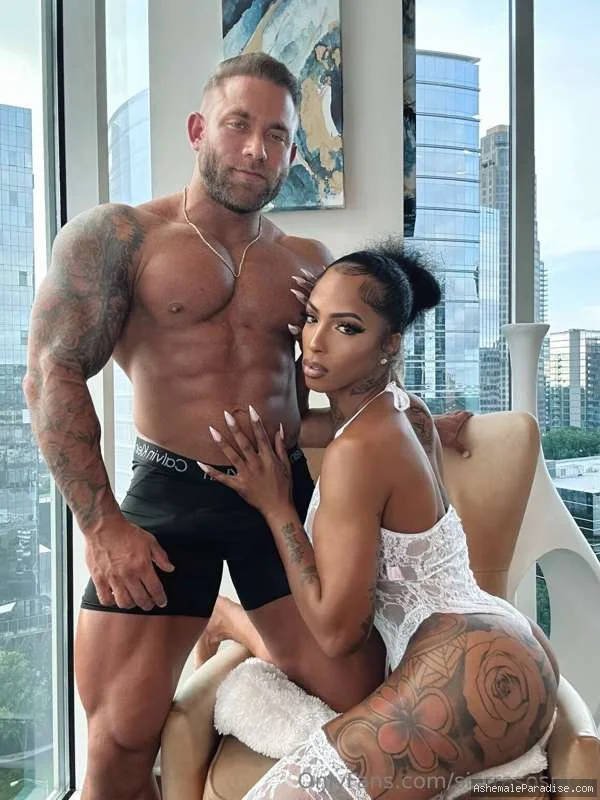 sierrasospicy — sierrasospicy — 18 fotos — OnlyFans Photos