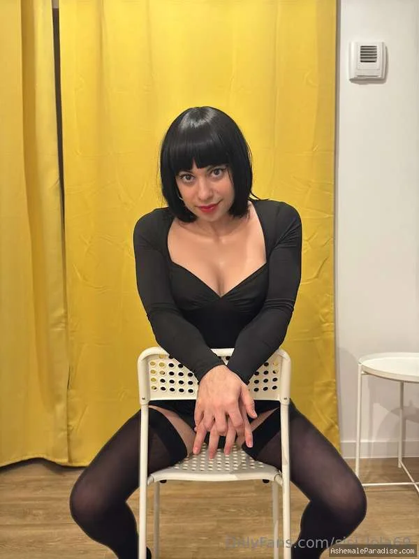 Sisi_Lola69 — Sisi_Lola69 — 35 fotos — OnlyFans Photos