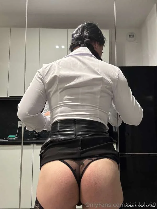 Sisi_Lola69 — Sisi_Lola69 — 35 fotos — OnlyFans Photos
