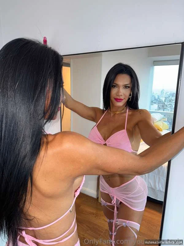 Sofia TS — Sofia TS — 35 fotos — OnlyFans Photos