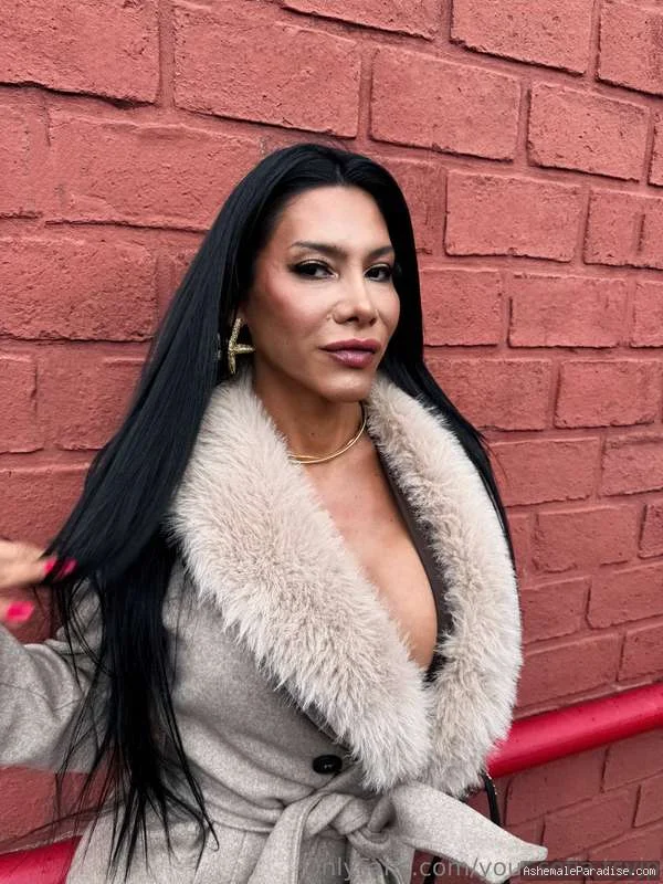Sofia TS — Sofia TS — 35 fotos — OnlyFans Photos