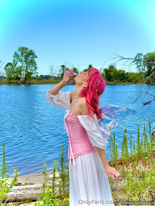 Soft Girl — Soft Girl — 33 fotos — OnlyFans Photos