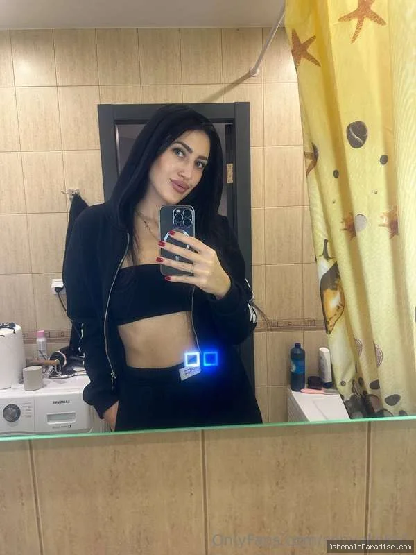 Sonya — Sonya — 12 fotos — OnlyFans Photos