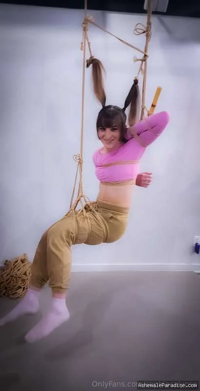 Sophia Calypso — Sophia Calypso — 33 fotos — OnlyFans Photos